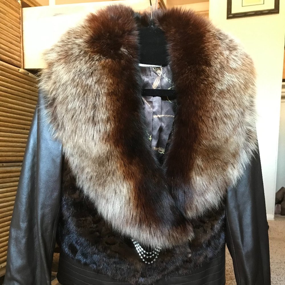 Amazing Paolo Santini Real Fox Fur-Trimmed Bomber Jacket, Size 6